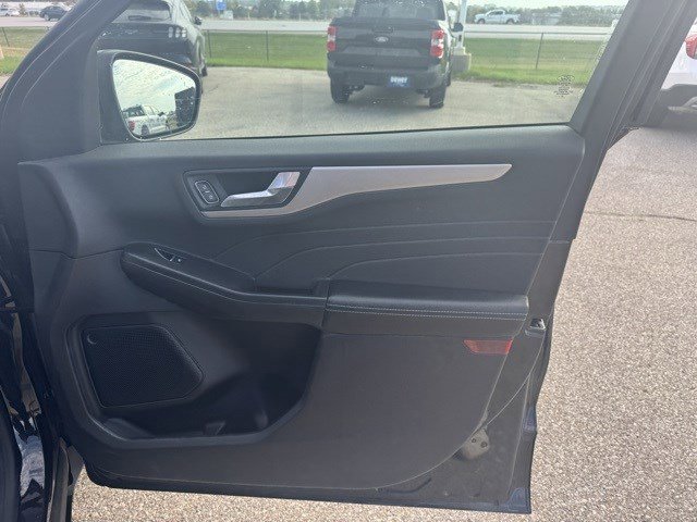 Certified 2022 Ford Escape SEL image 35