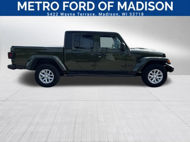 Used 2023 Jeep Gladiator Sport AWD/4WD image 7