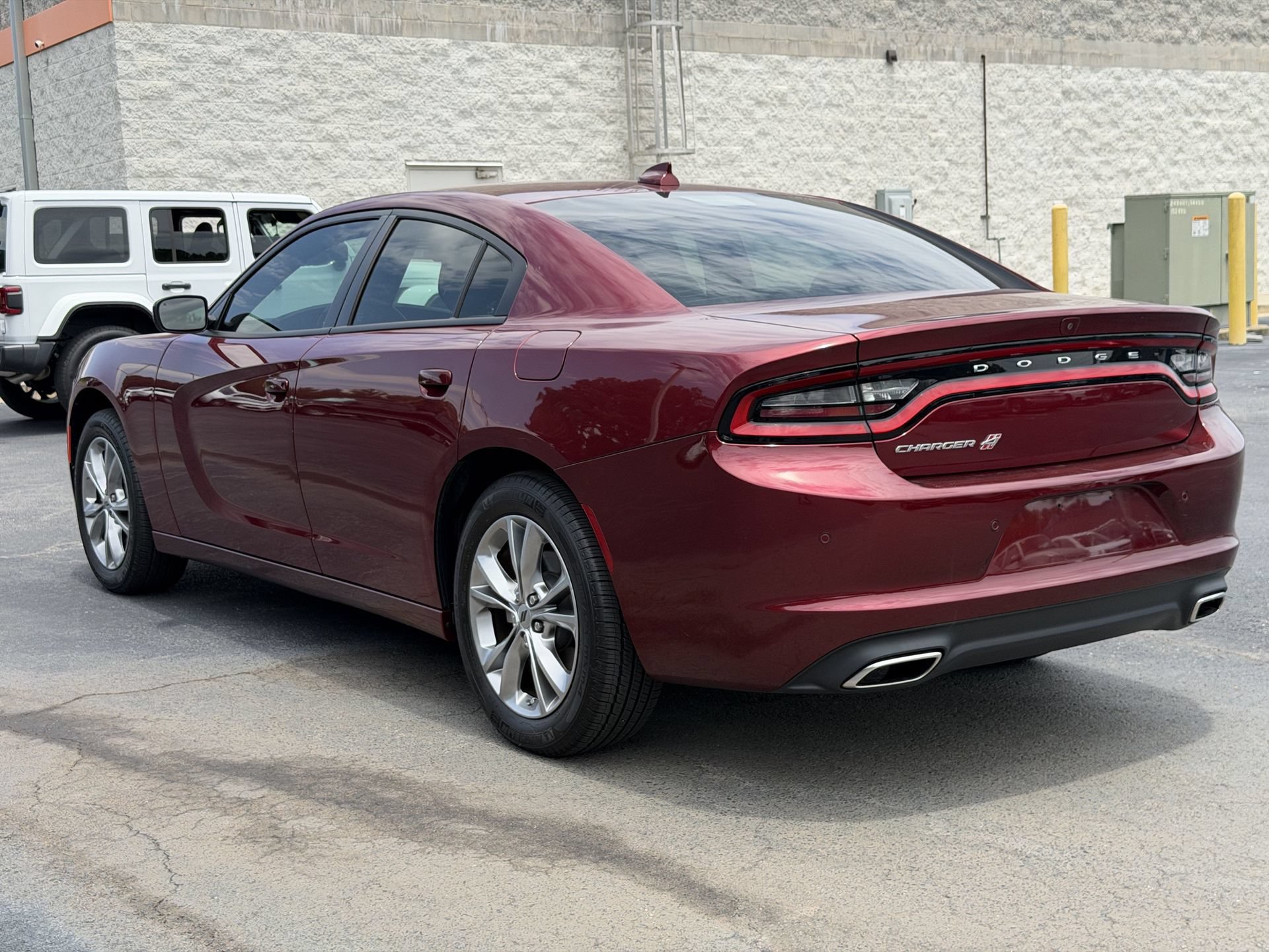 Used 2023 Dodge Charger SXT AWD/4WD image 13