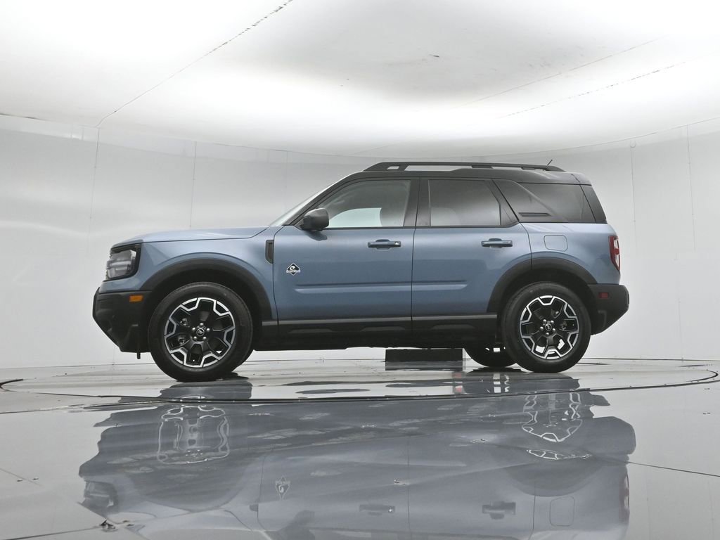Certified 2025 Ford Bronco Sport Outer Banks w/ Outer Banks Tech Package+ AWD/4WD image 54