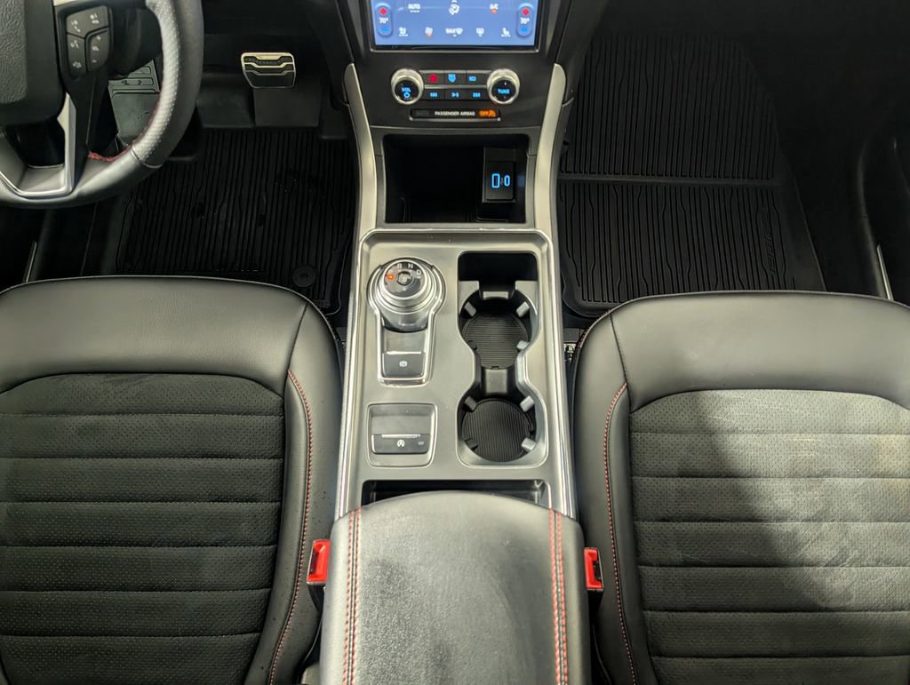 Certified 2024 Ford Edge ST-Line image 21