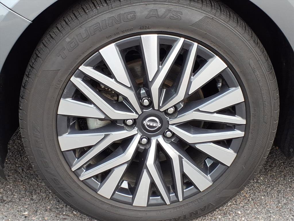Used 2024 Nissan Altima 2.5 SV image 9