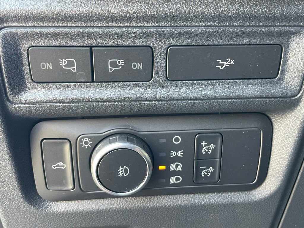 Certified 2022 Ford F150 XLT w/ Equipment Group 302A High image 21