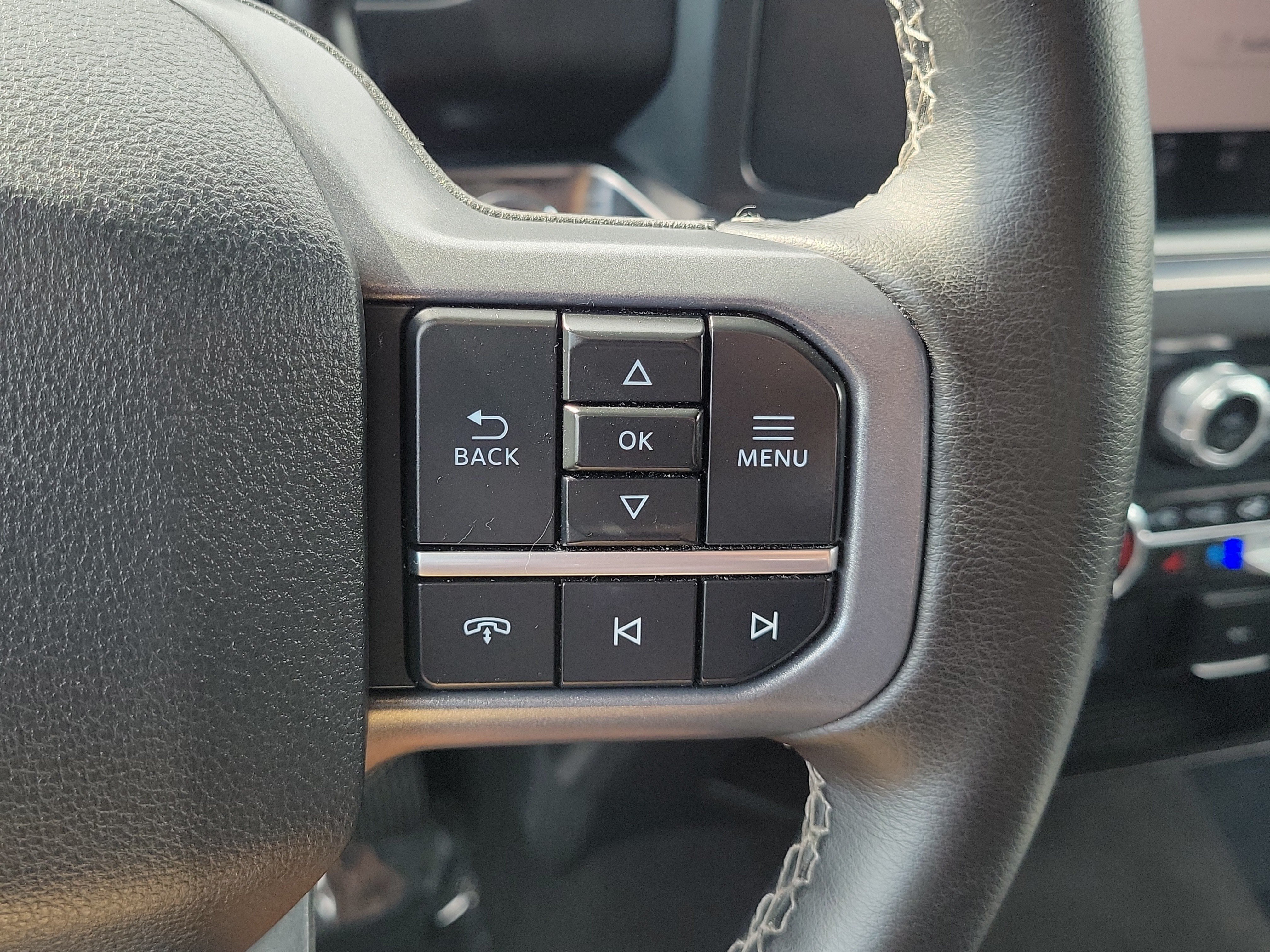 Certified 2025 Ford F350 Lariat w/ Chrome Package AWD/4WD image 23