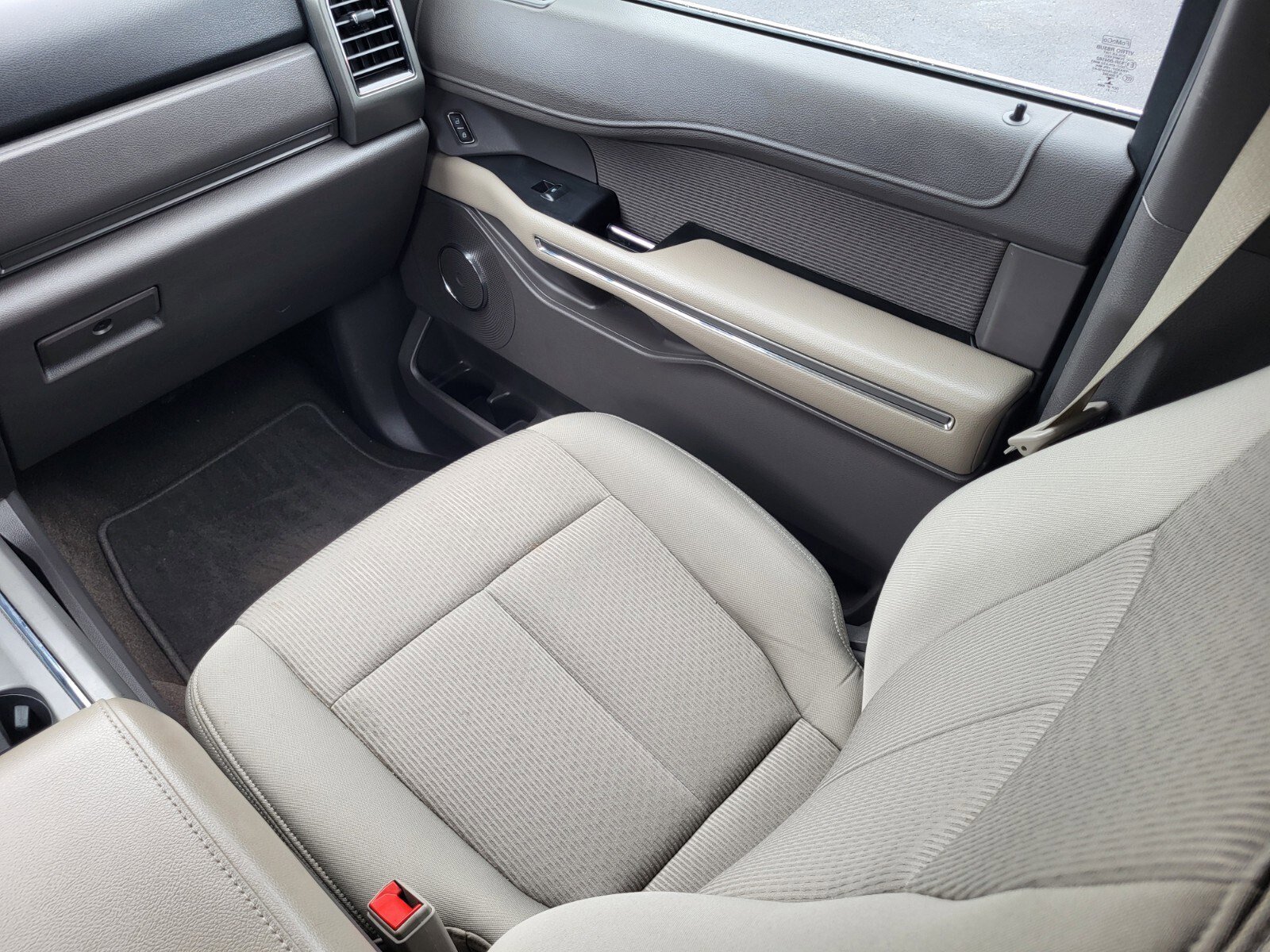 Certified 2021 Ford Expedition XLT RWD image 16