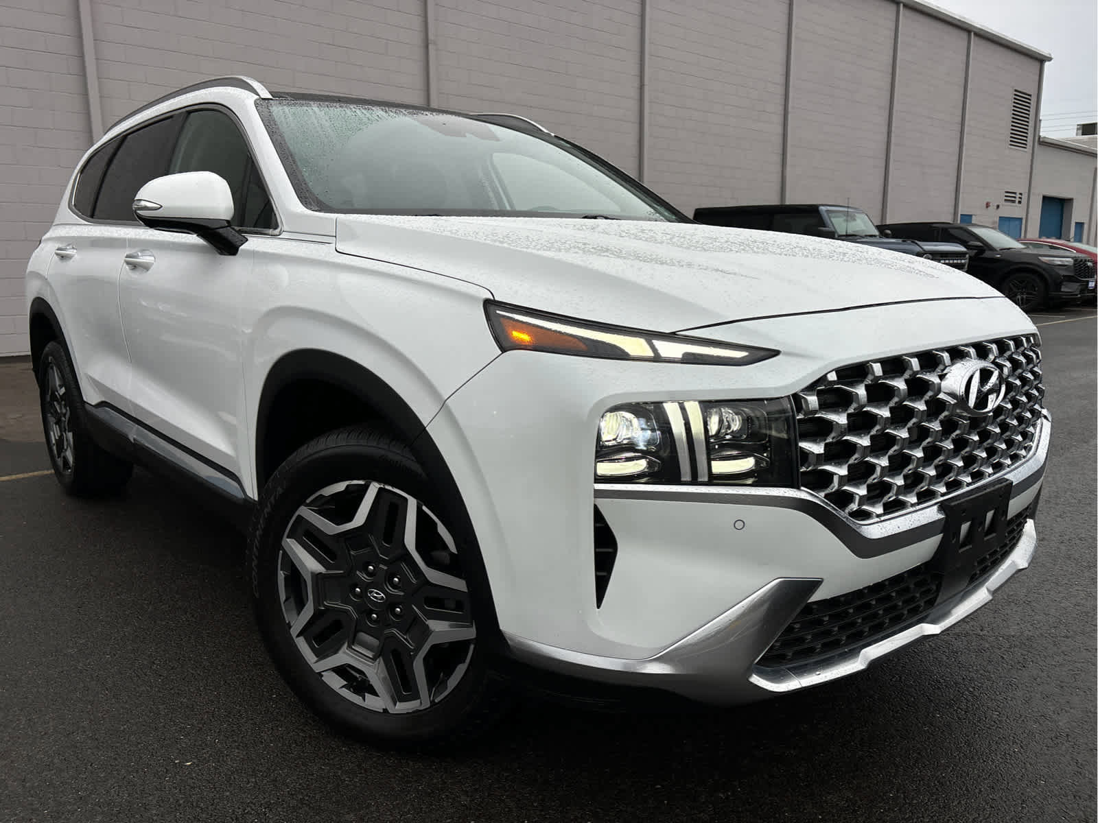 Used 2022 Hyundai Santa Fe Limited image 2