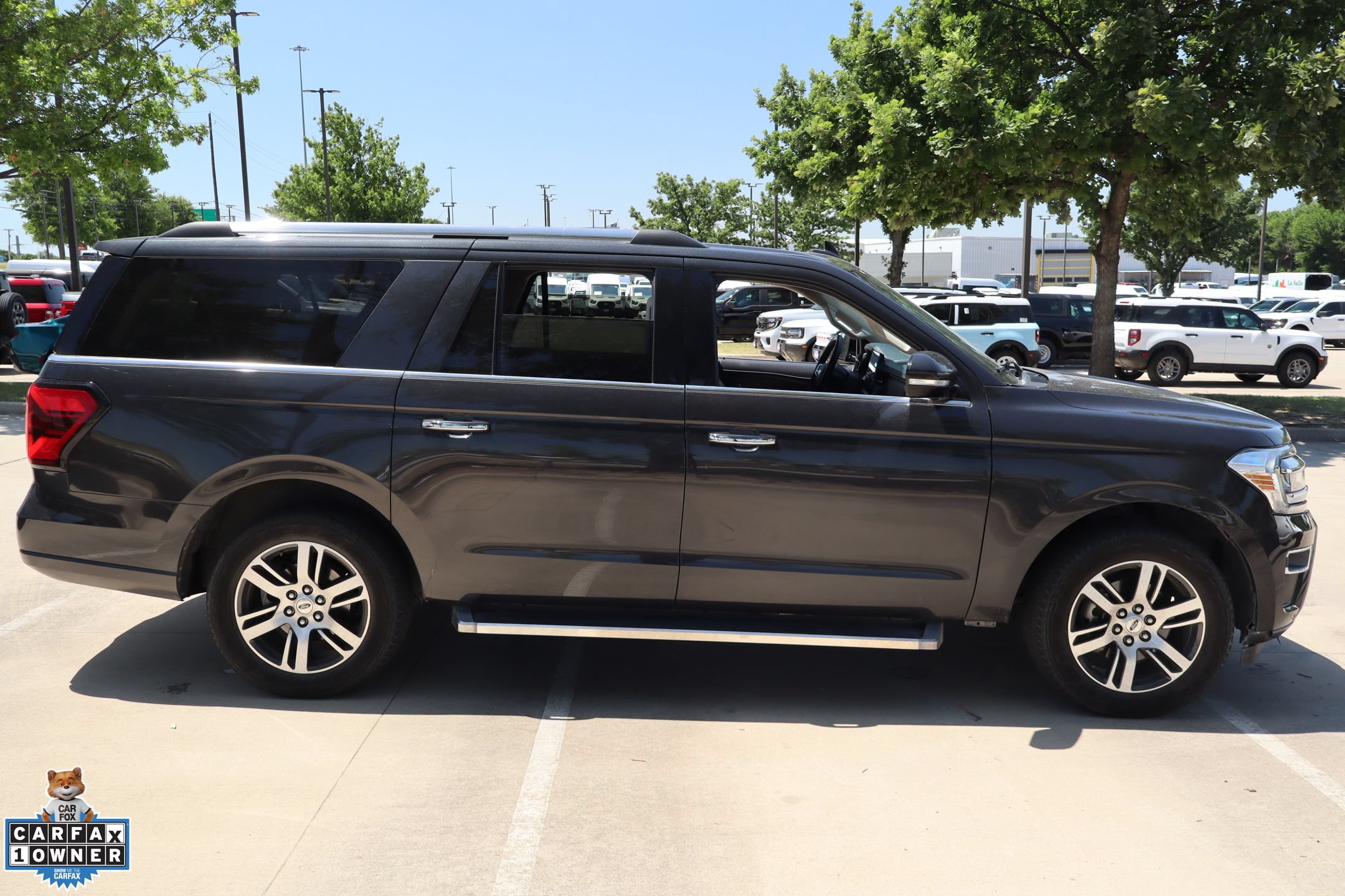 Certified 2023 Ford Expedition Max Limited RWD image 2