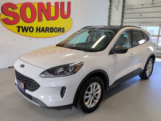 Certified 2022 Ford Escape SE w/ Convenience Package AWD/4WD image 1
