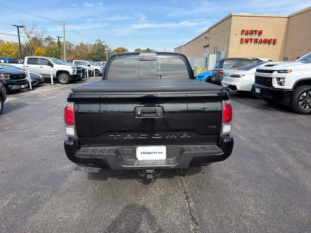 Used 2022 Toyota Tacoma TRD Sport AWD/4WD image 9