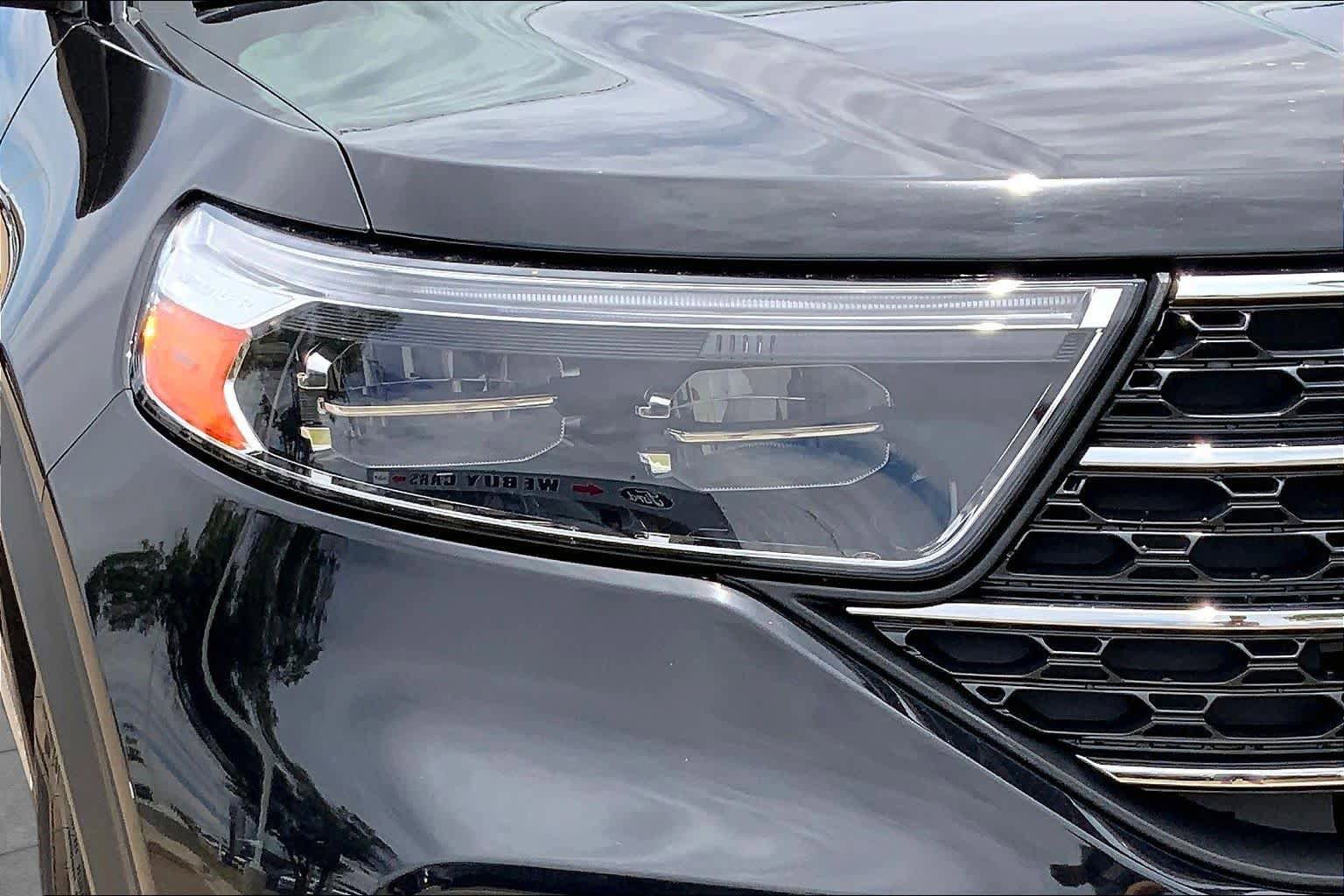 Certified 2023 Ford Explorer XLT RWD image 28