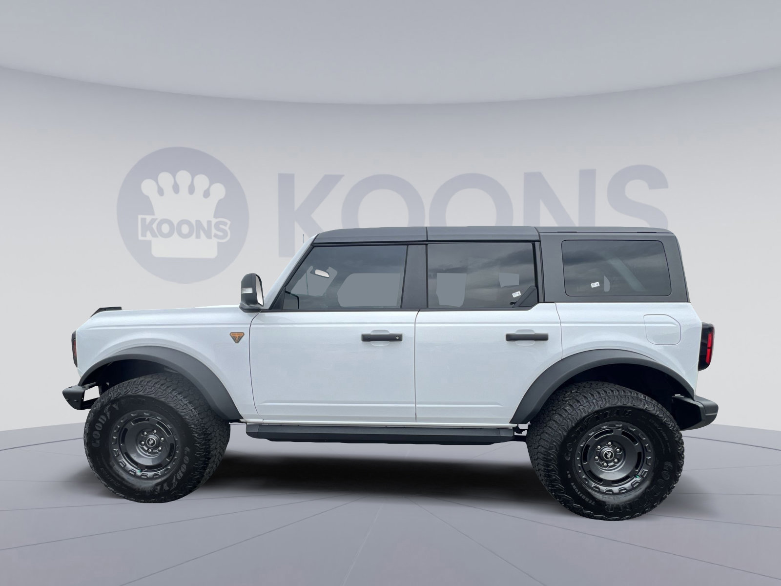 Certified 2025 Ford Bronco Badlands AWD/4WD image 4