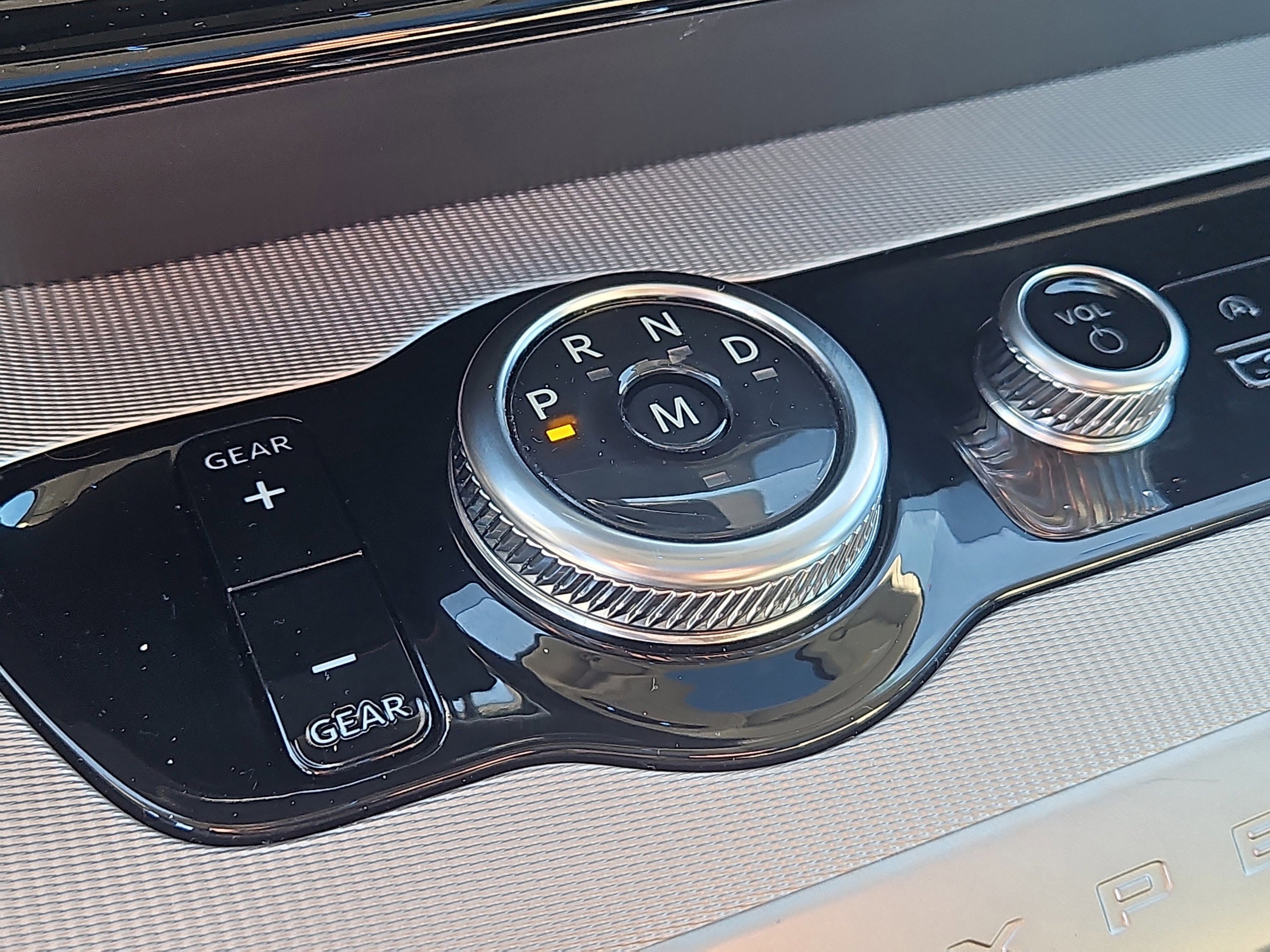 Certified 2025 Ford Expedition Active image 29