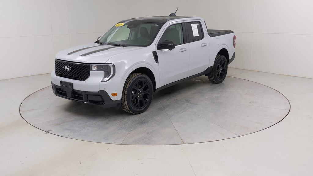 Certified 2025 Ford Maverick Lariat w/ Black Appearance Package AWD/4WD image 22