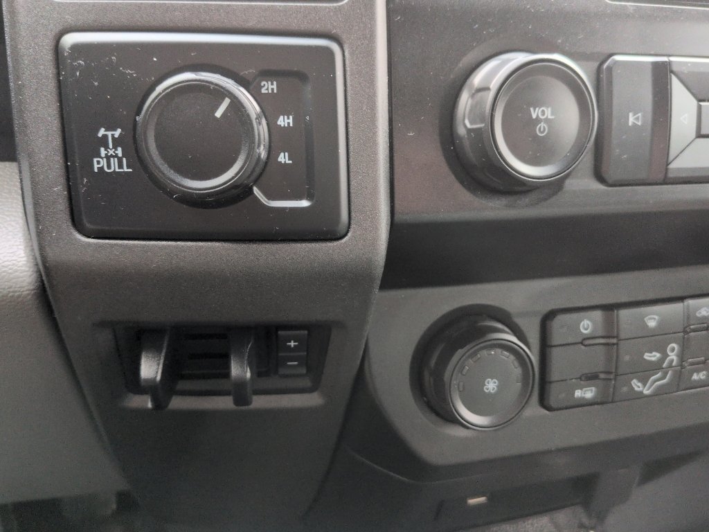 Certified 2022 Ford F250 XL w/ STX Appearance Package image 11