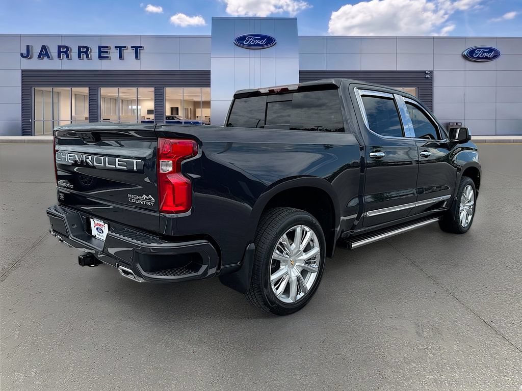 Used 2023 Chevrolet Silverado 1500 High Country w/ Technology Package AWD/4WD image 7