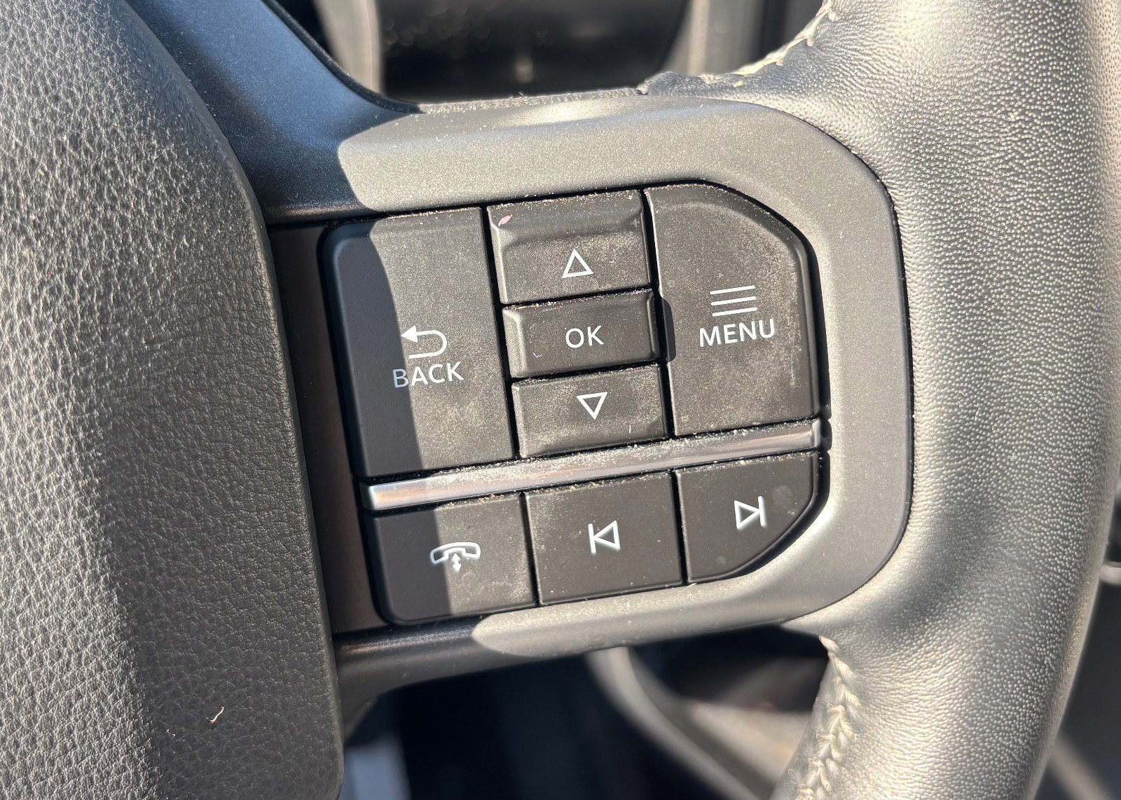 Certified 2022 Ford F150 Lariat w/ Equipment Group 502A High image 37