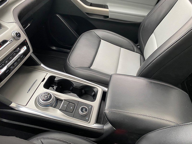 Certified 2022 Ford Explorer XLT w/ Equipment Group 202A image 57