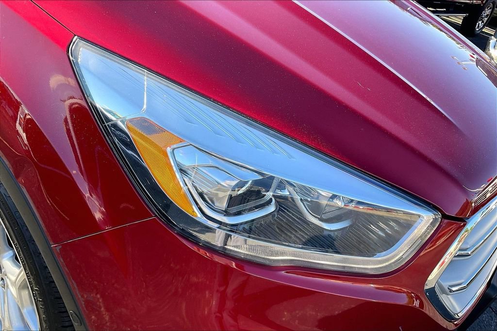 Certified 2019 Ford Escape Titanium AWD/4WD image 29