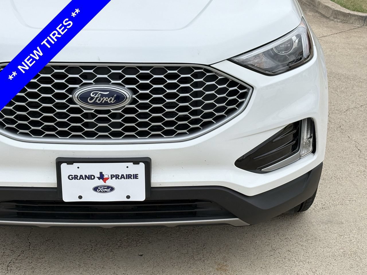 Certified 2023 Ford Edge SEL w/ Convenience Package AWD/4WD image 11
