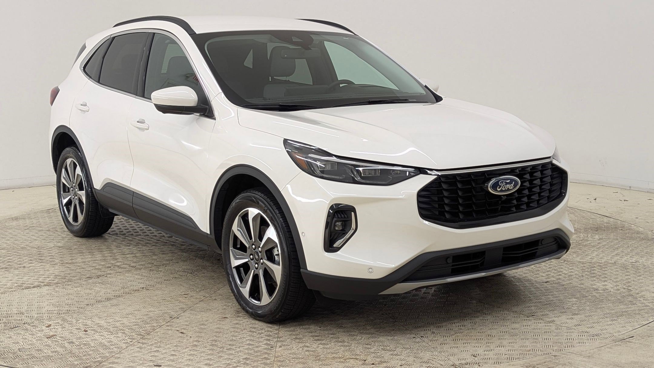 Certified 2023 Ford Escape Platinum w/ Premium Technology Package image 7