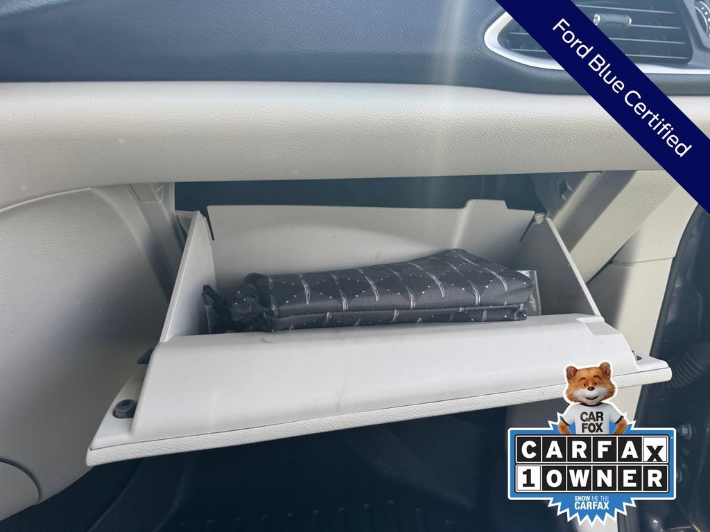 Used 2020 Chrysler Pacifica Touring FWD image 21