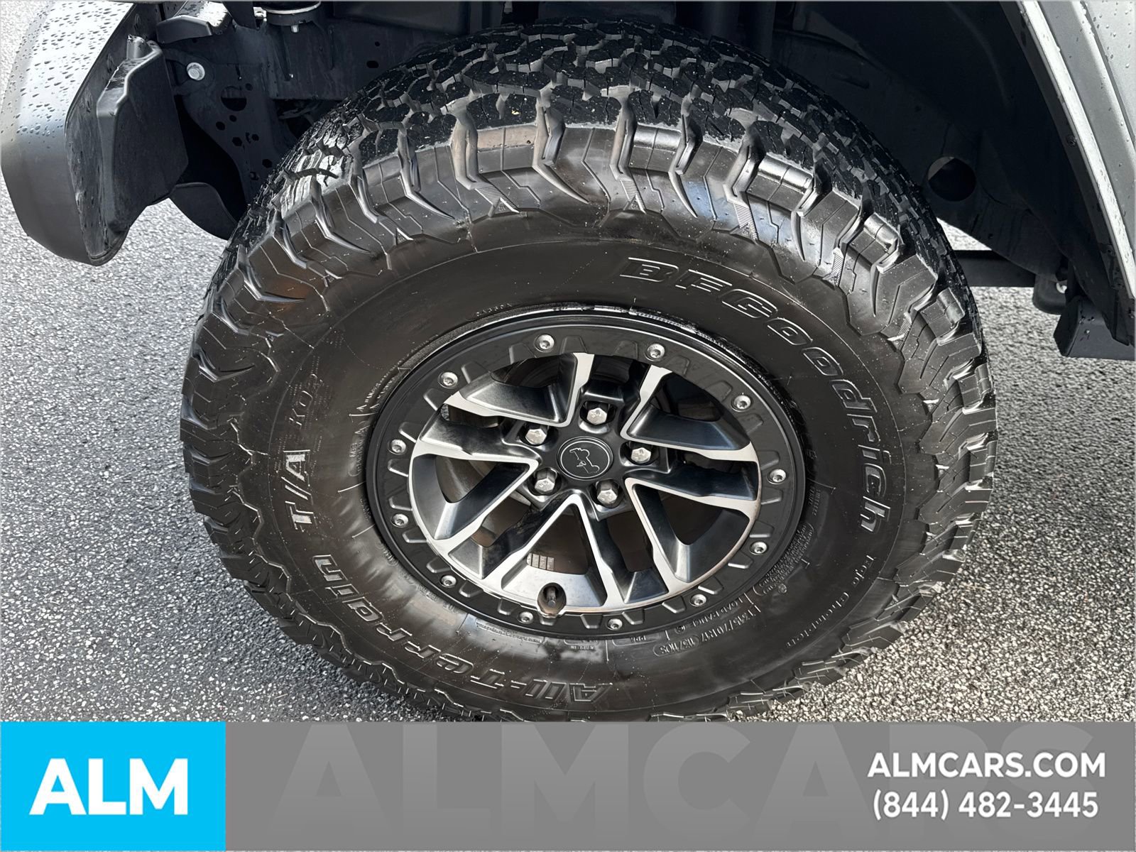 Used 2024 Jeep Wrangler Willys image 12