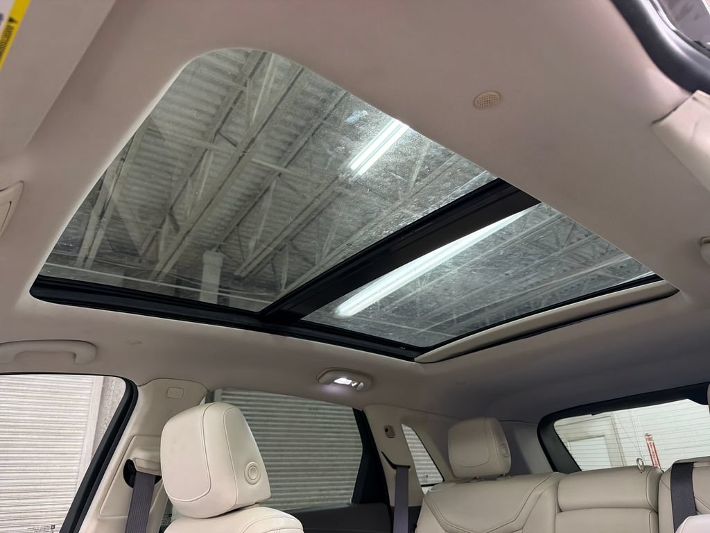 Used 2019 Cadillac XT5 Premium Luxury FWD image 10