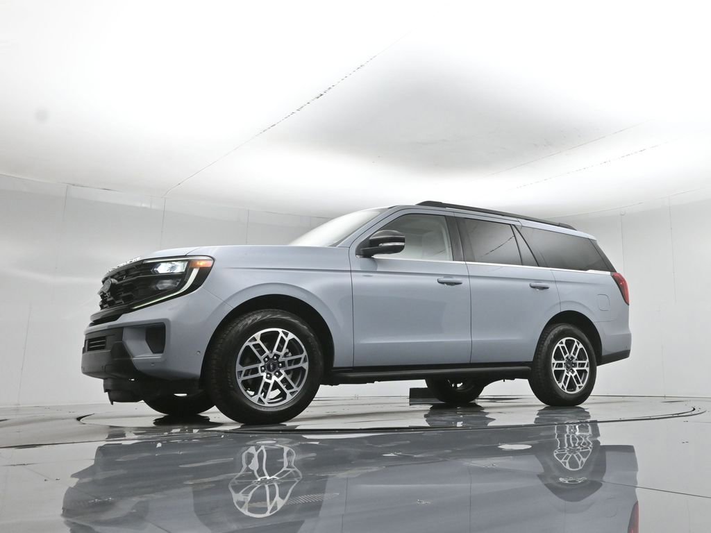 Certified 2025 Ford Expedition Active AWD/4WD image 27