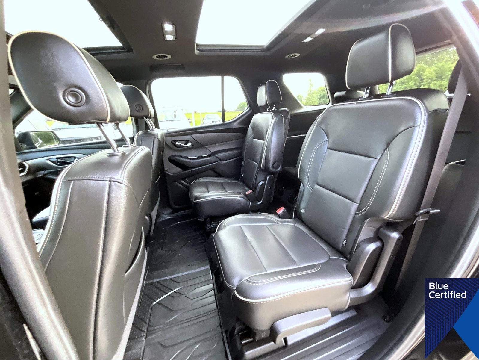 Used 2022 Chevrolet Traverse Premier w/ Redline Edition AWD/4WD image 22
