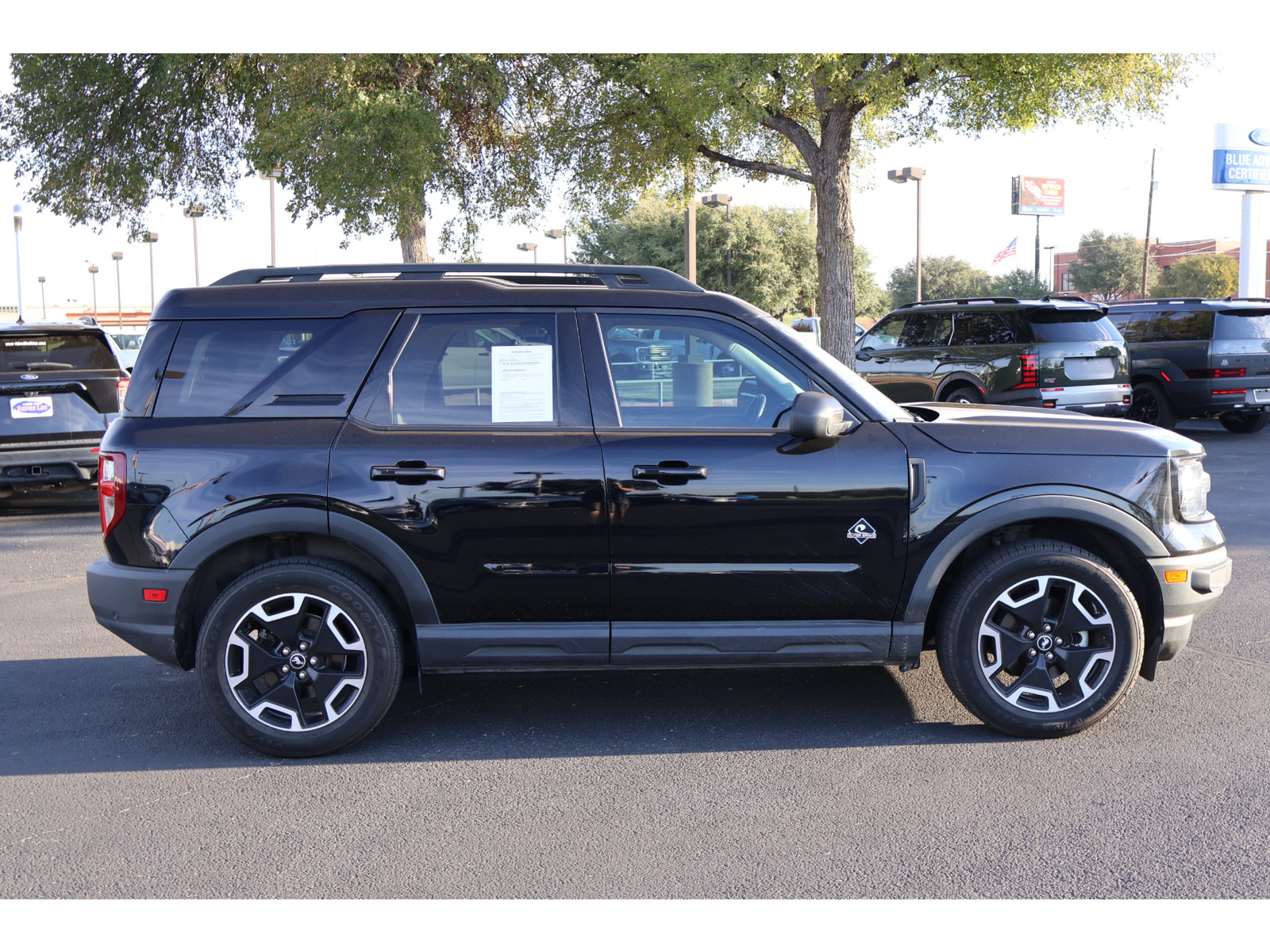 Certified 2023 Ford Bronco Sport Outer Banks w/ Tech Package AWD/4WD image 12
