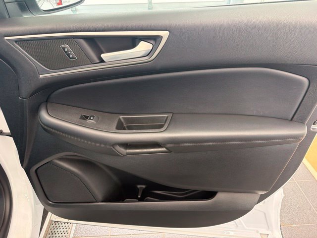 Certified 2023 Ford Edge SEL w/ Convenience Package AWD/4WD image 11