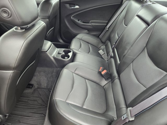 Used 2017 Chevrolet Volt LT w/ Comfort Package image 28