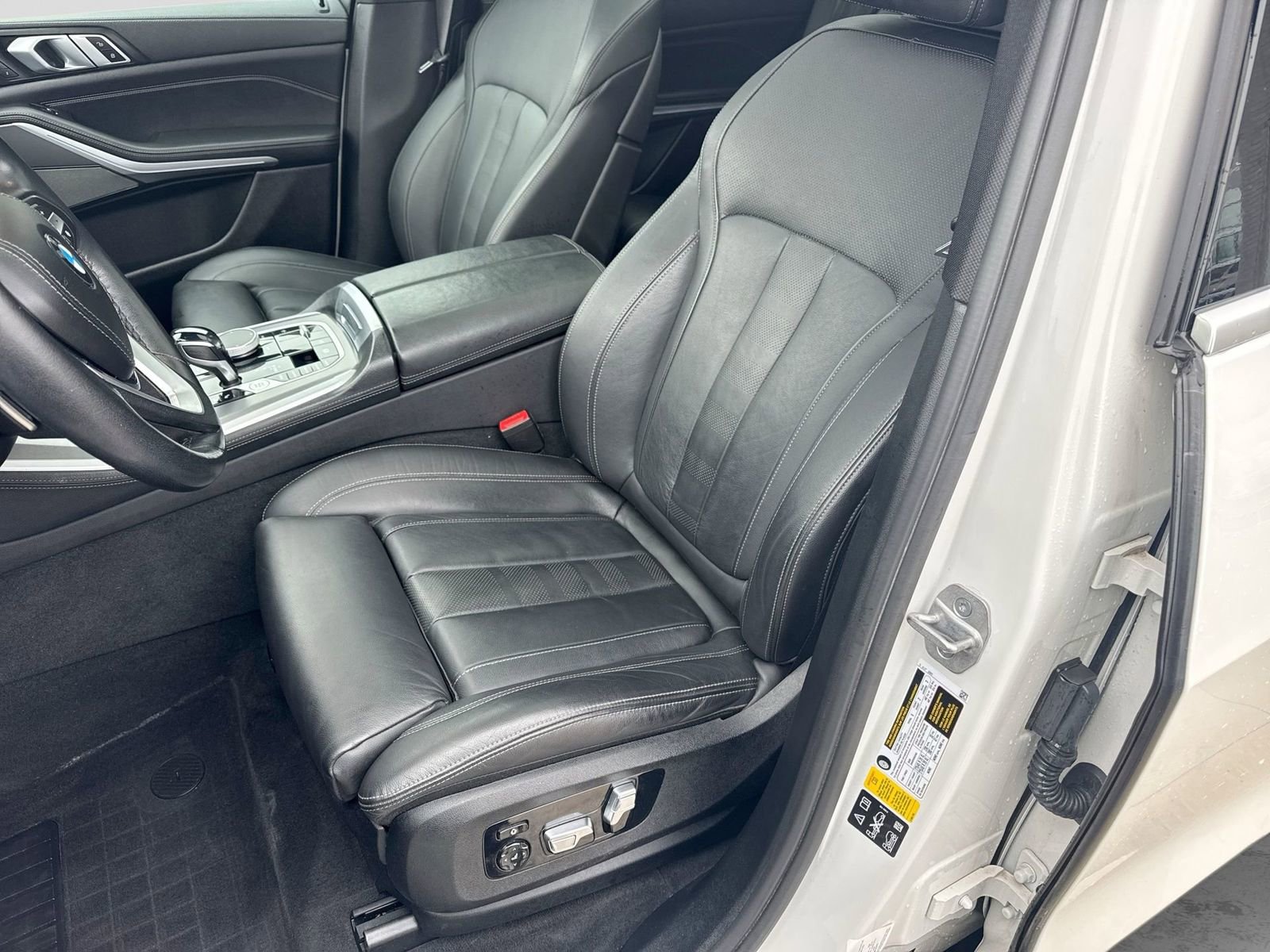 Used 2021 BMW X5 xDrive40i image 16