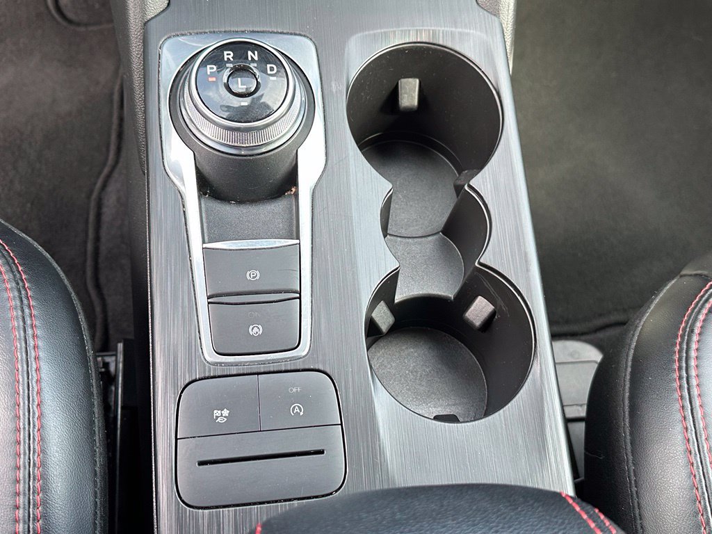 Certified 2025 Ford Escape ST-Line AWD/4WD image 34