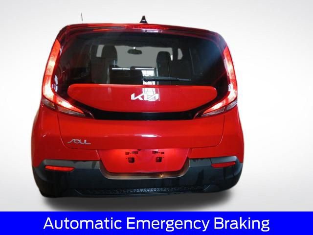 Used 2022 Kia Soul LX image 8
