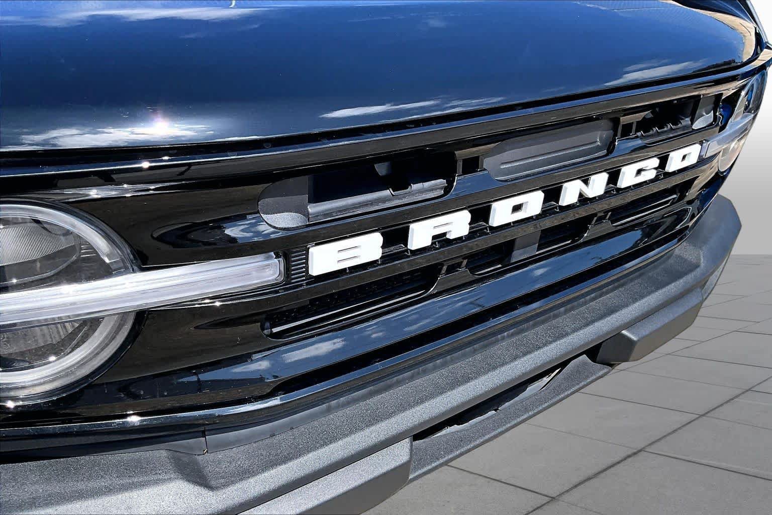 Certified 2025 Ford Bronco Outer Banks AWD/4WD image 30