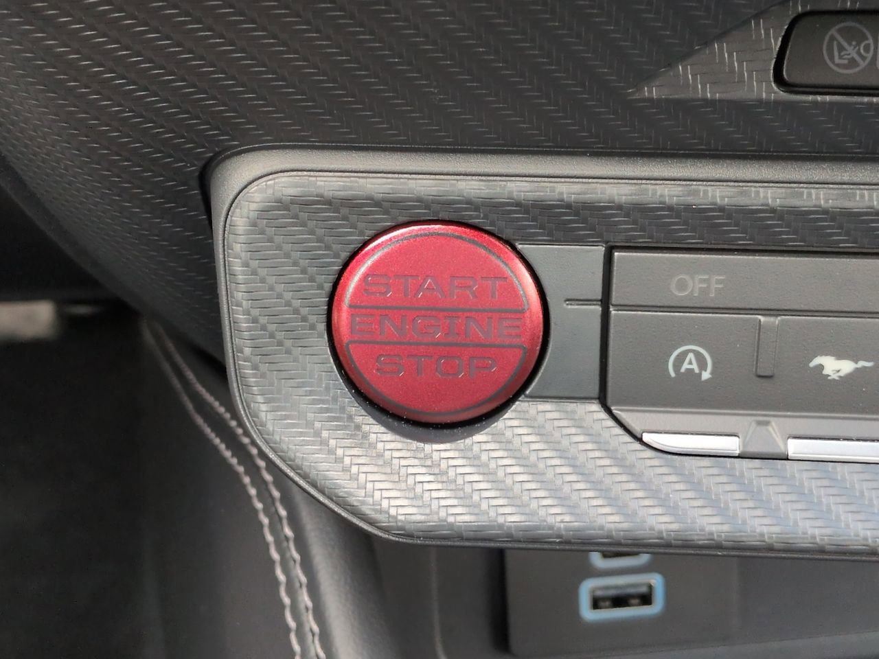 Certified 2025 Ford Mustang GT Premium RWD image 26