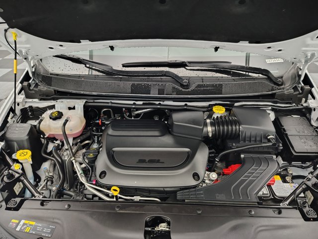 Used 2026 Chrysler Pacifica Limited w/ S Appearance Package FWD image 16