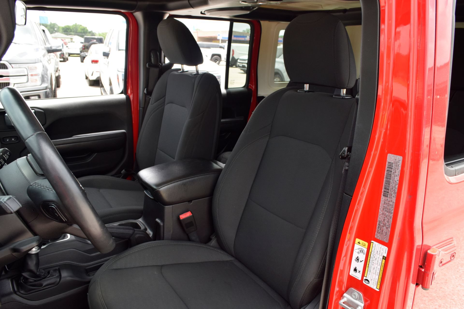 Used 2018 Jeep Wrangler Unlimited Sport S AWD/4WD image 16