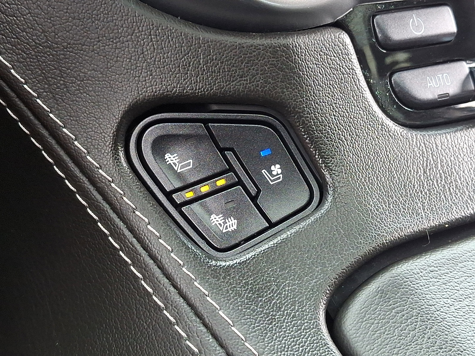 Used 2019 Chevrolet Tahoe Premier image 31