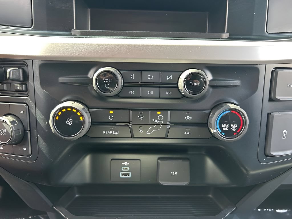 Certified 2023 Ford F250 XL w/ 360-Degree Camera Package AWD/4WD image 14