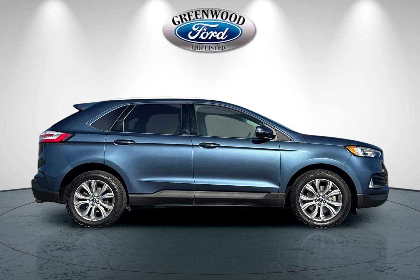 Certified 2019 Ford Edge Titanium w/ Cold Weather Package image 3