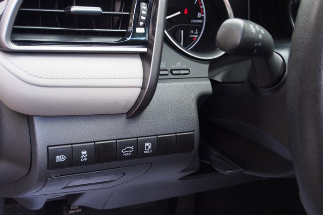 Used 2024 Toyota Camry LE image 20