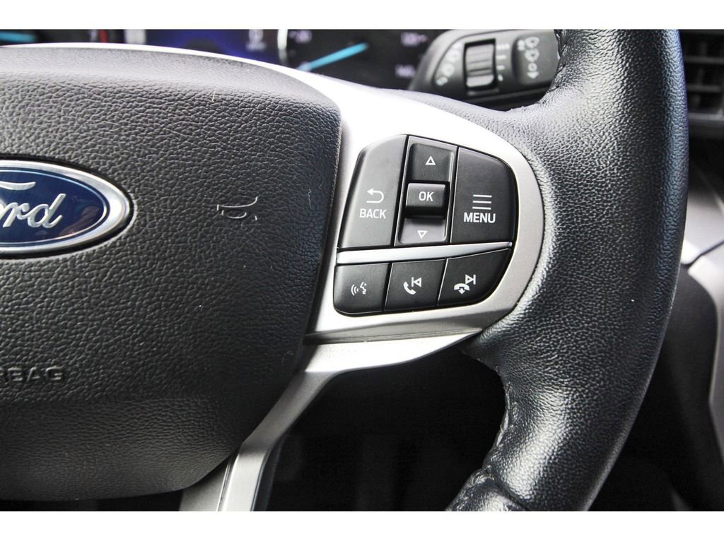 Certified 2022 Ford Explorer XLT w/ Equipment Group 202A image 19