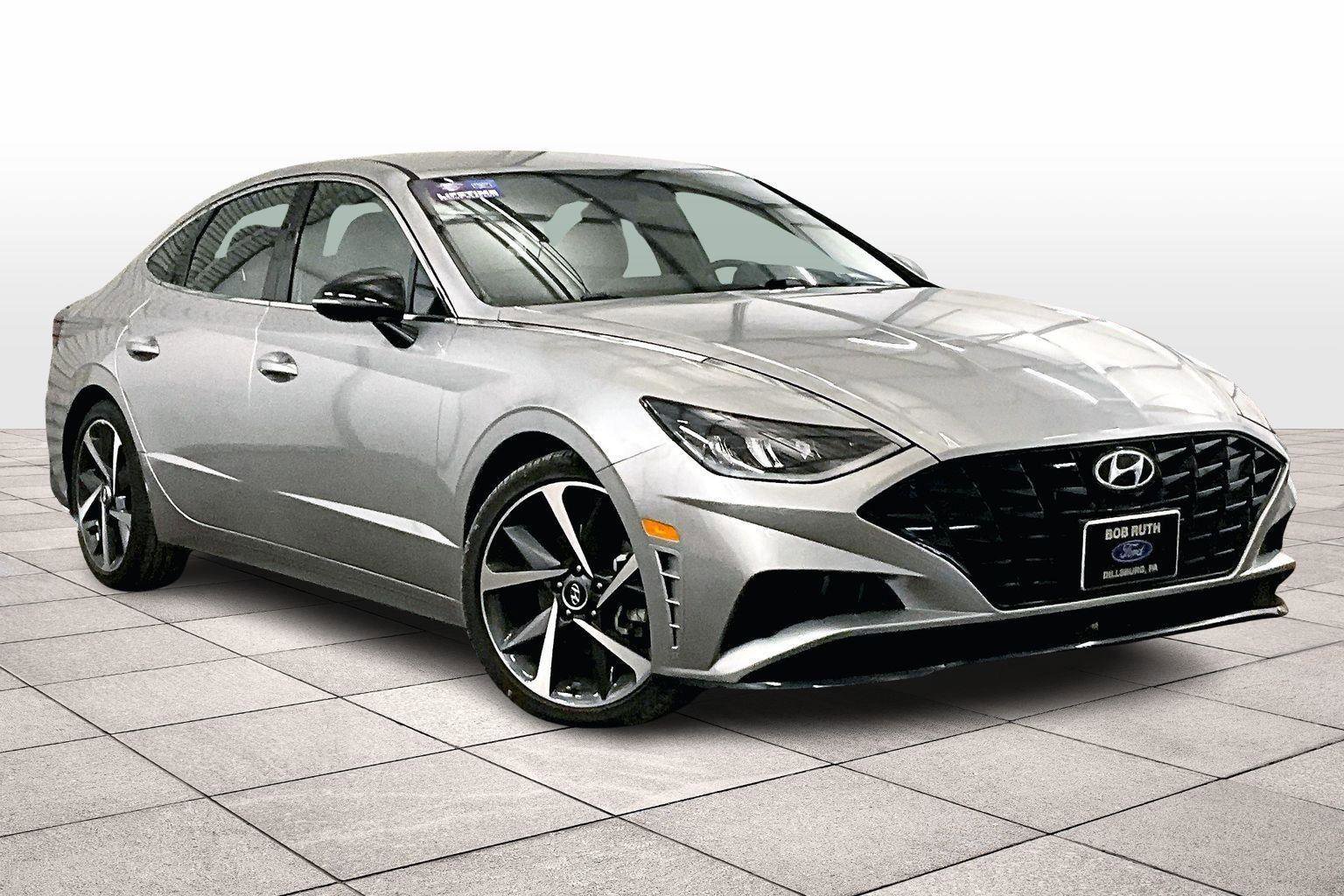 Used 2021 Hyundai Sonata SEL Plus w/ Winter Weather Package image 2