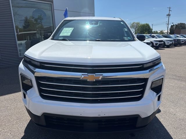Used 2025 Chevrolet Traverse LT AWD/4WD image 3