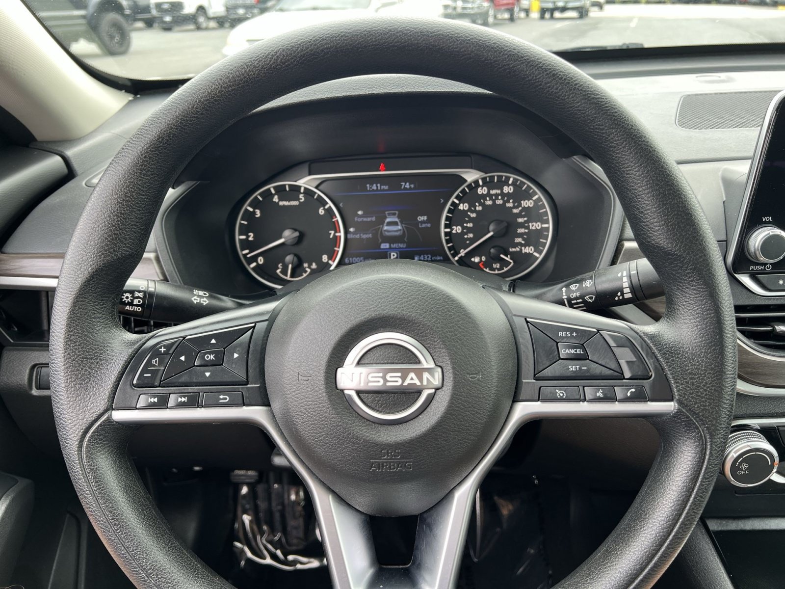 Used 2024 Nissan Altima 2.5 SV FWD image 16