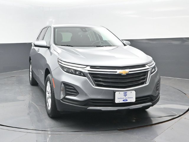 Used 2024 Chevrolet Equinox LT AWD/4WD image 2