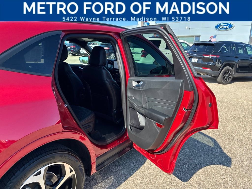 Certified 2023 Ford Escape ST-Line Elite w/ Premium Technology Package AWD/4WD image 45