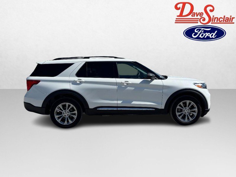 Certified 2024 Ford Explorer XLT w/ Equipment Group 202A AWD/4WD image 5